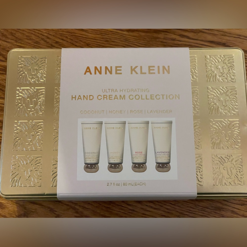 Anne Klein in Gold (tin) Packaging four piece Set